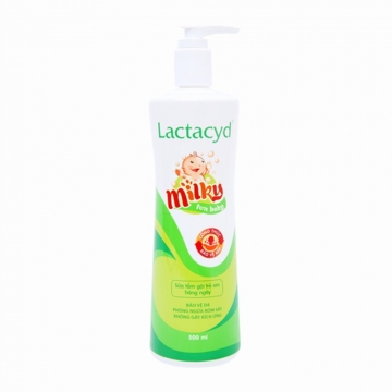 Sữa tắm gội trẻ em hằng ngày Lactacyd 500ml