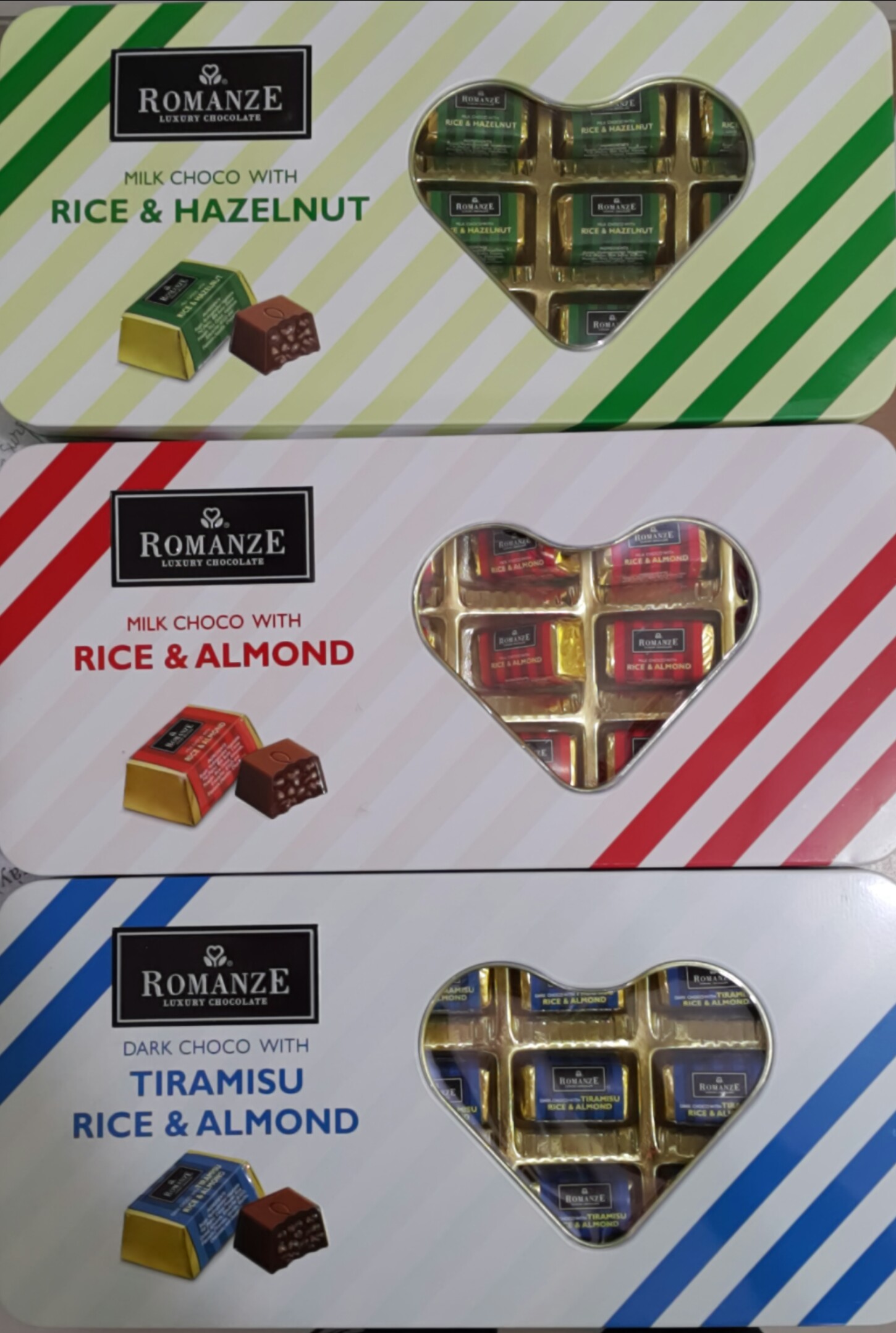 Kẹo socola Romanze hộp thiếc 135g - N300